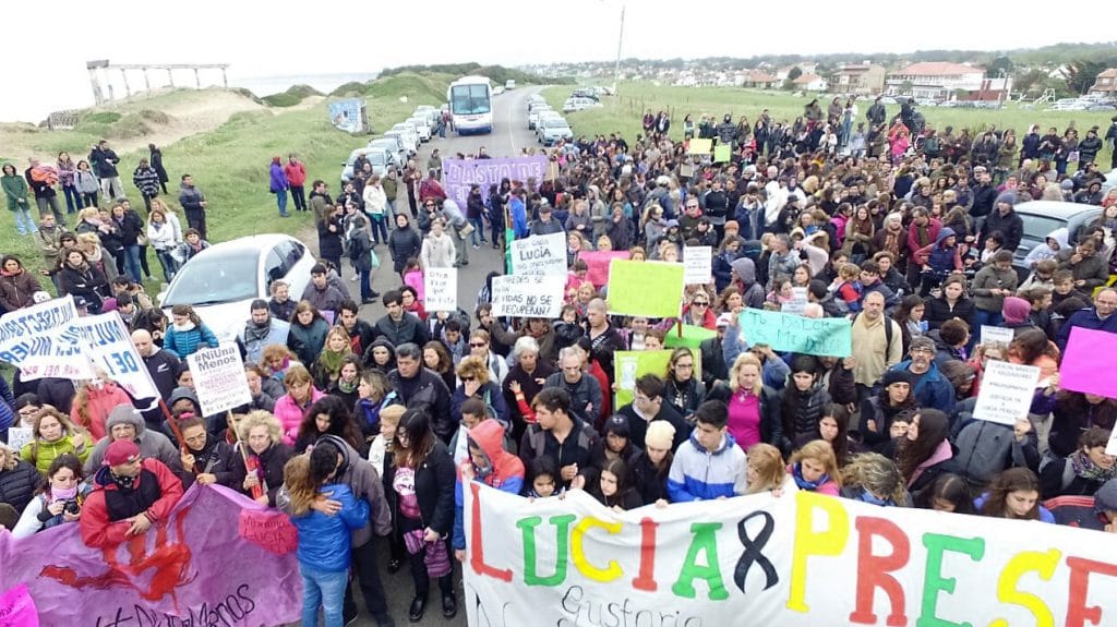 Mar del Plata: Multitud marchó por el crimen de Lucía y el intendente echó al Secretario de Seguridad