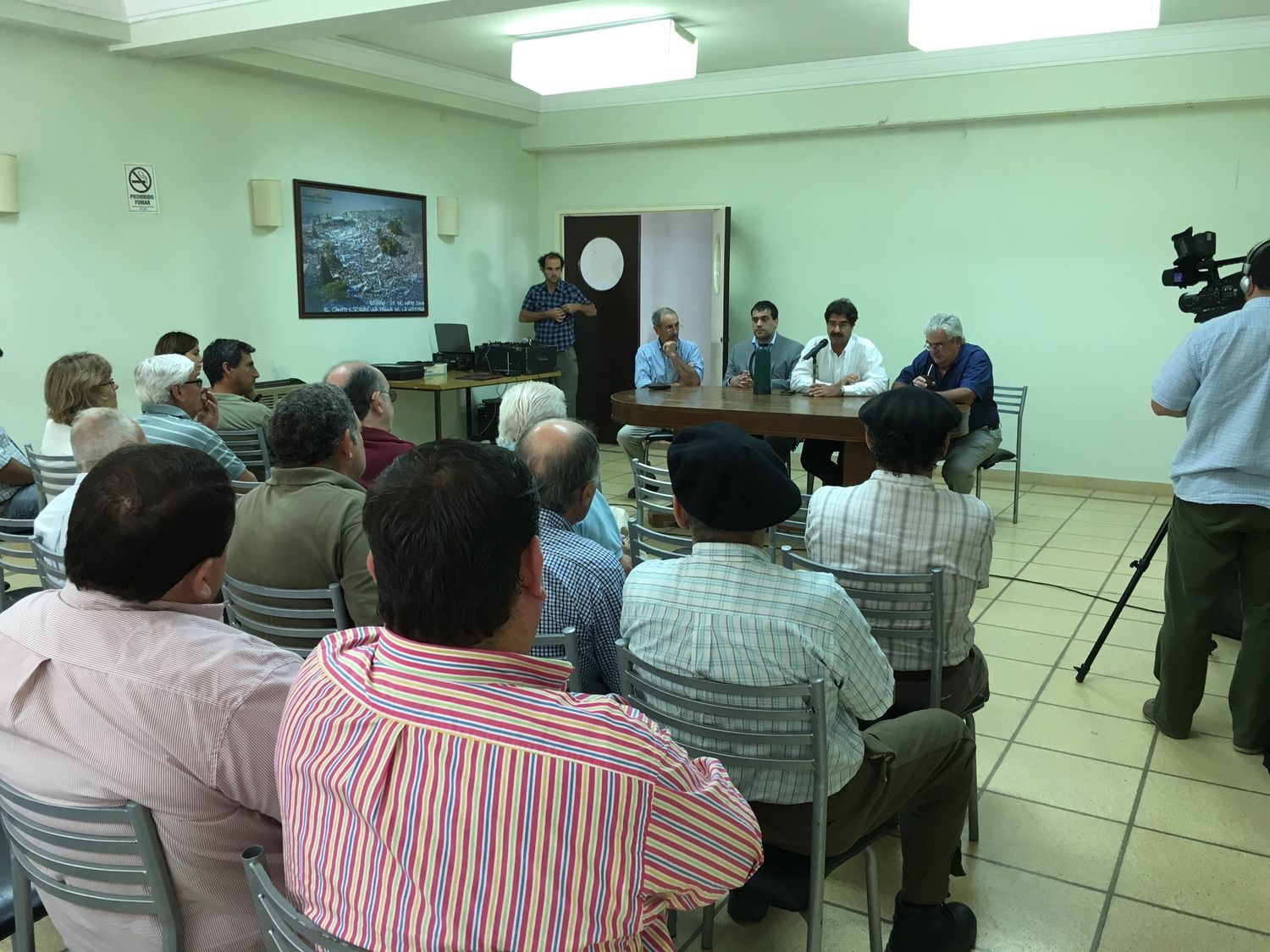 Leonardo Sarquis se reunió con productores rurales en Ayacucho