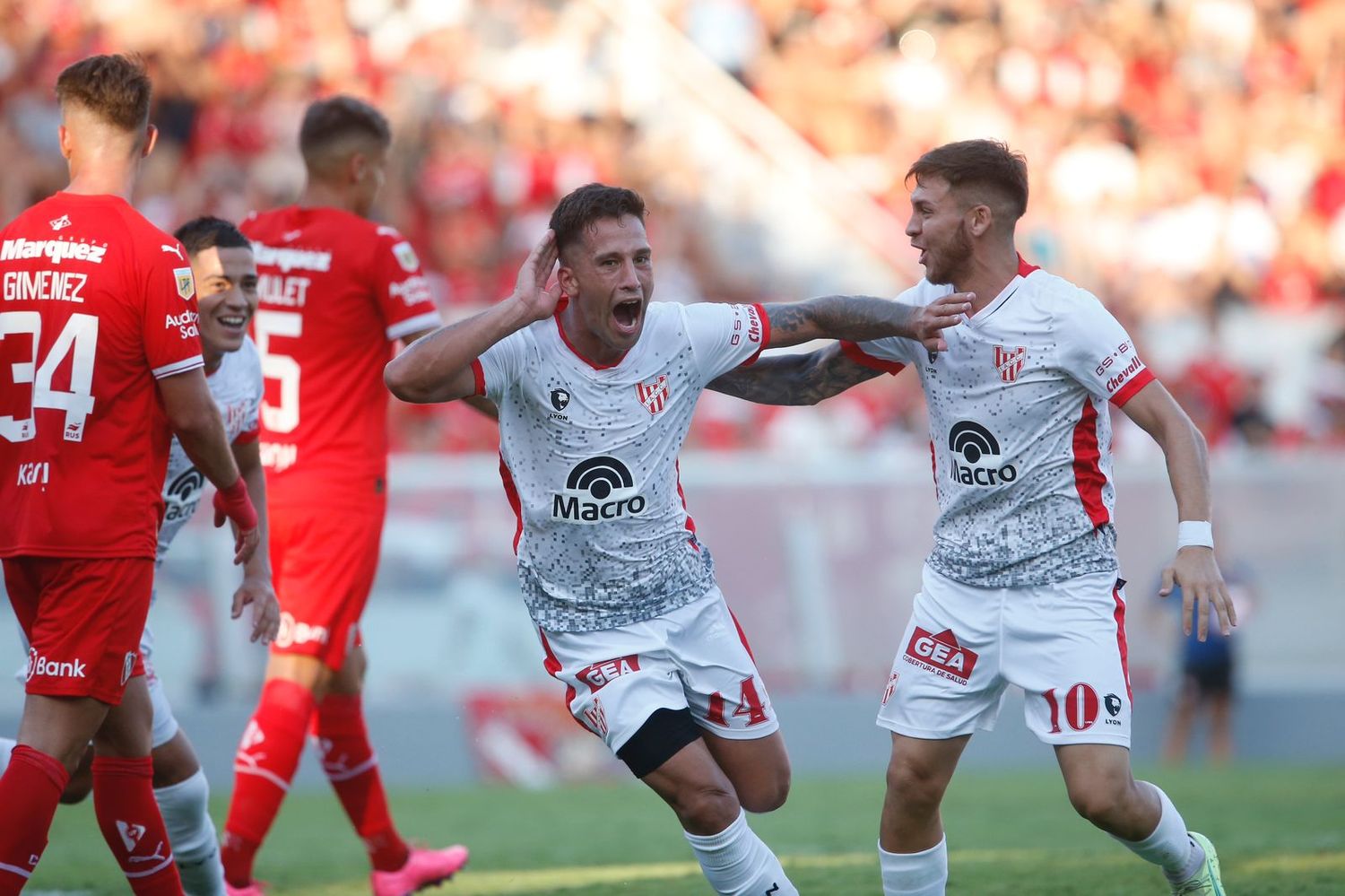 Independiente sufrió una nueva decepción en Avellaneda: Ganaba 2 a 0 pero Instituto lo terminó empatando 