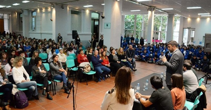 El intendente de Olavarría encabezó la apertura de la jornada sobre autismo