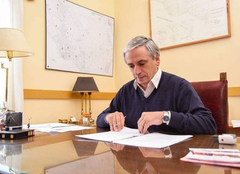 El Intendente Javier Gastón firmó una ordenanza que prohíbe la pirotecnia en Chascomús