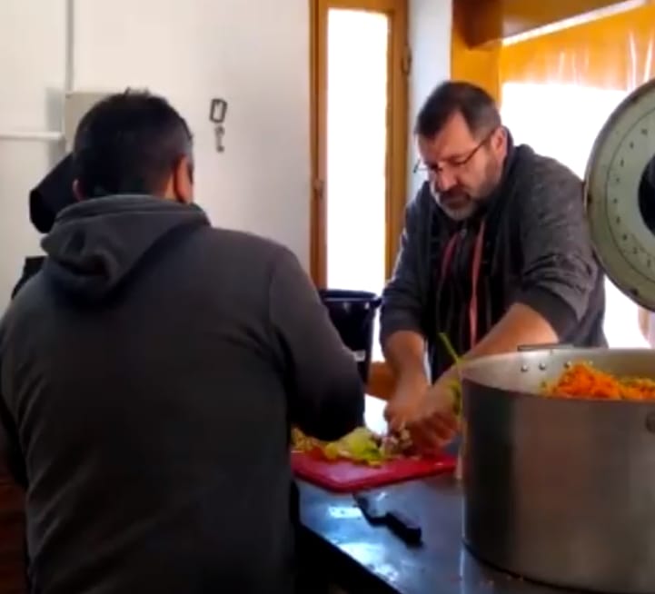 General Belgrano: Cocina comunitaria entrega comida a quien lo necesite