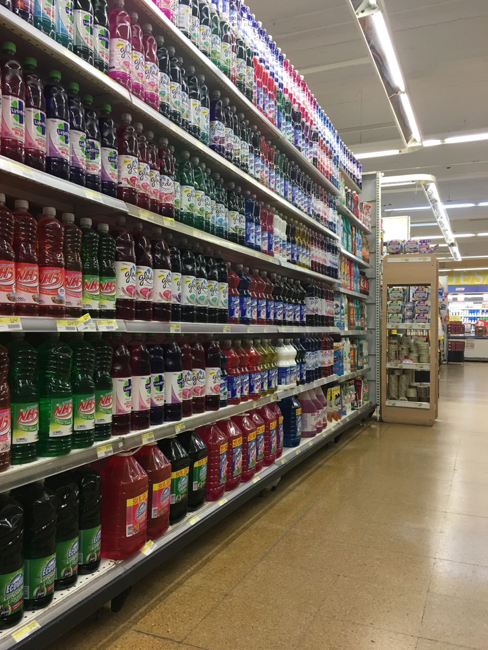 El 80% de los supermercados de la Provincia ya se adhirió a "Comprá PyME"