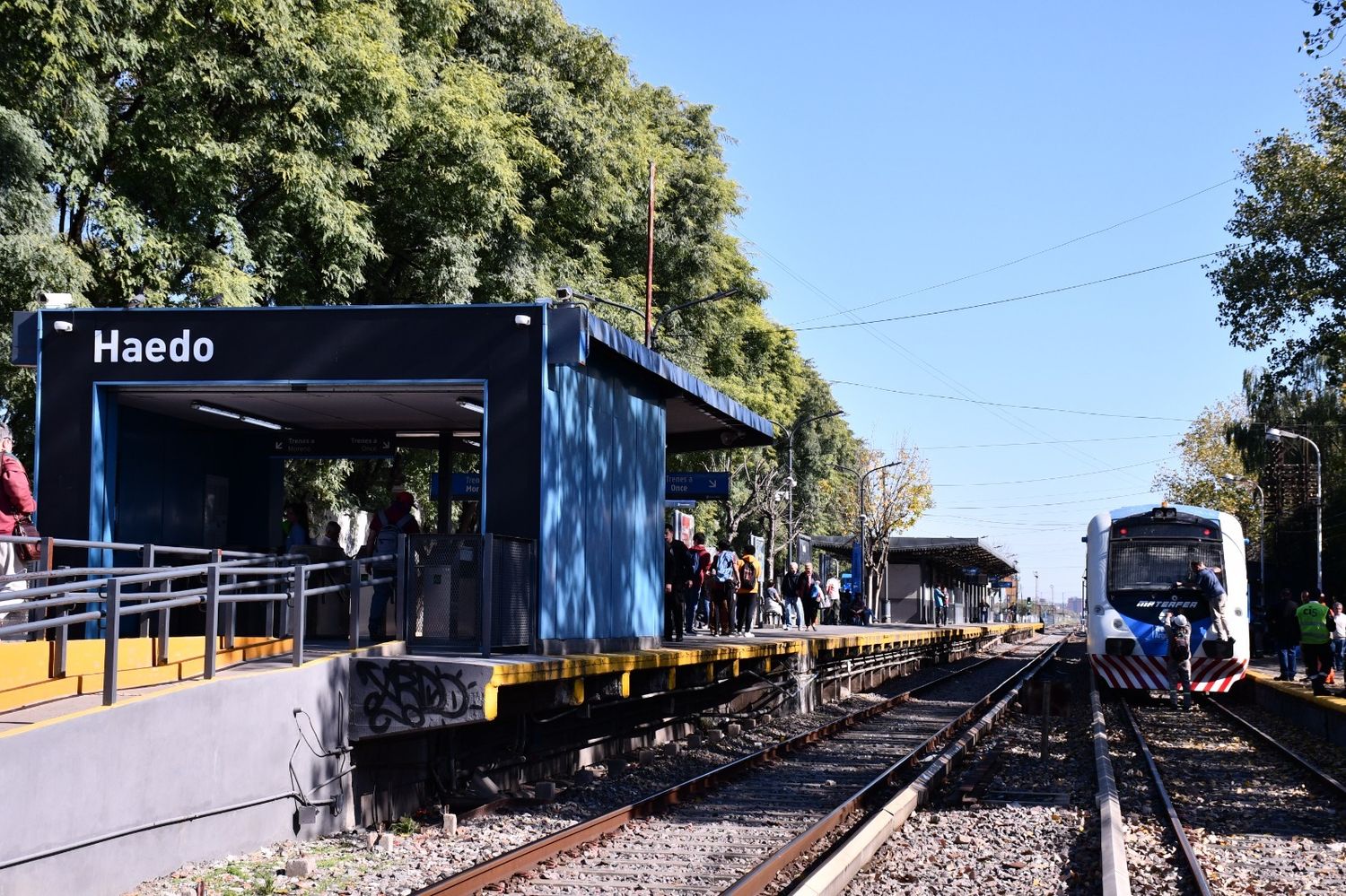 Viaje de prueba entre estaciones Haedo y Caseros: El ramal permitirá unir las líneas Sarmiento, San Martín y Roca
