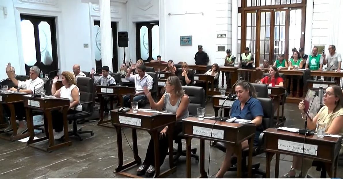 San Nicolás: se aprobó el proyecto del Intendente para que municipales puedan desafiliarse del IOMA