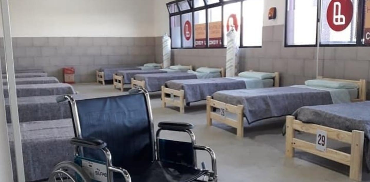 La ocupación de camas de terapia intensiva llegó al 70% en AMBA: Instalan hospitales de campaña y temen un desborde