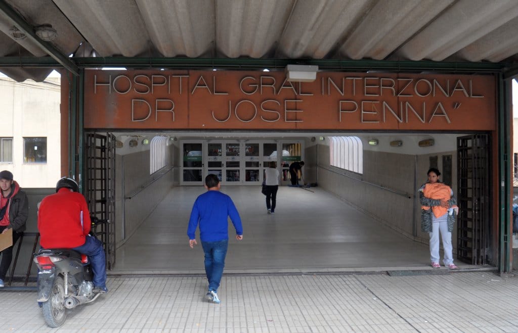 Tras renuncia de médicos, en Bahía Blanca piden que vayan al hospital sólo "en situaciones de urgencia"