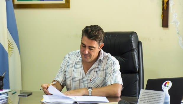 Capitán Sarmiento: Tras eliminar más de 100 impuestos, Iguacel anunció la estabilidad tributaria por 30 años 