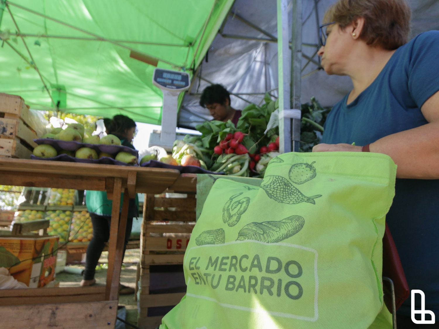El Mercado en tu Barrio llega a Centros de Jubilados de Lanús