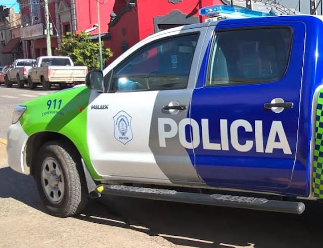 Berazategui: un hombre apuñaló a su exesposa cuando bajaba del colectivo 