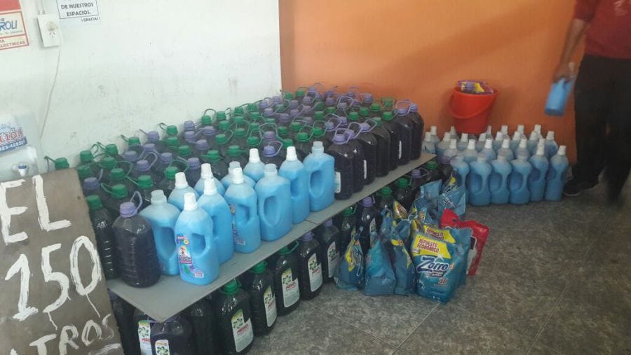 Luján: Secuestraron 200 bidones de jabón líquido para ropa apócrifo 