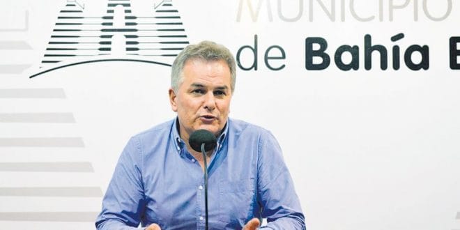 Bahía Blanca: Gay pateó el tablero y anunció reducción de la planta política y la eliminación de 90 tasas