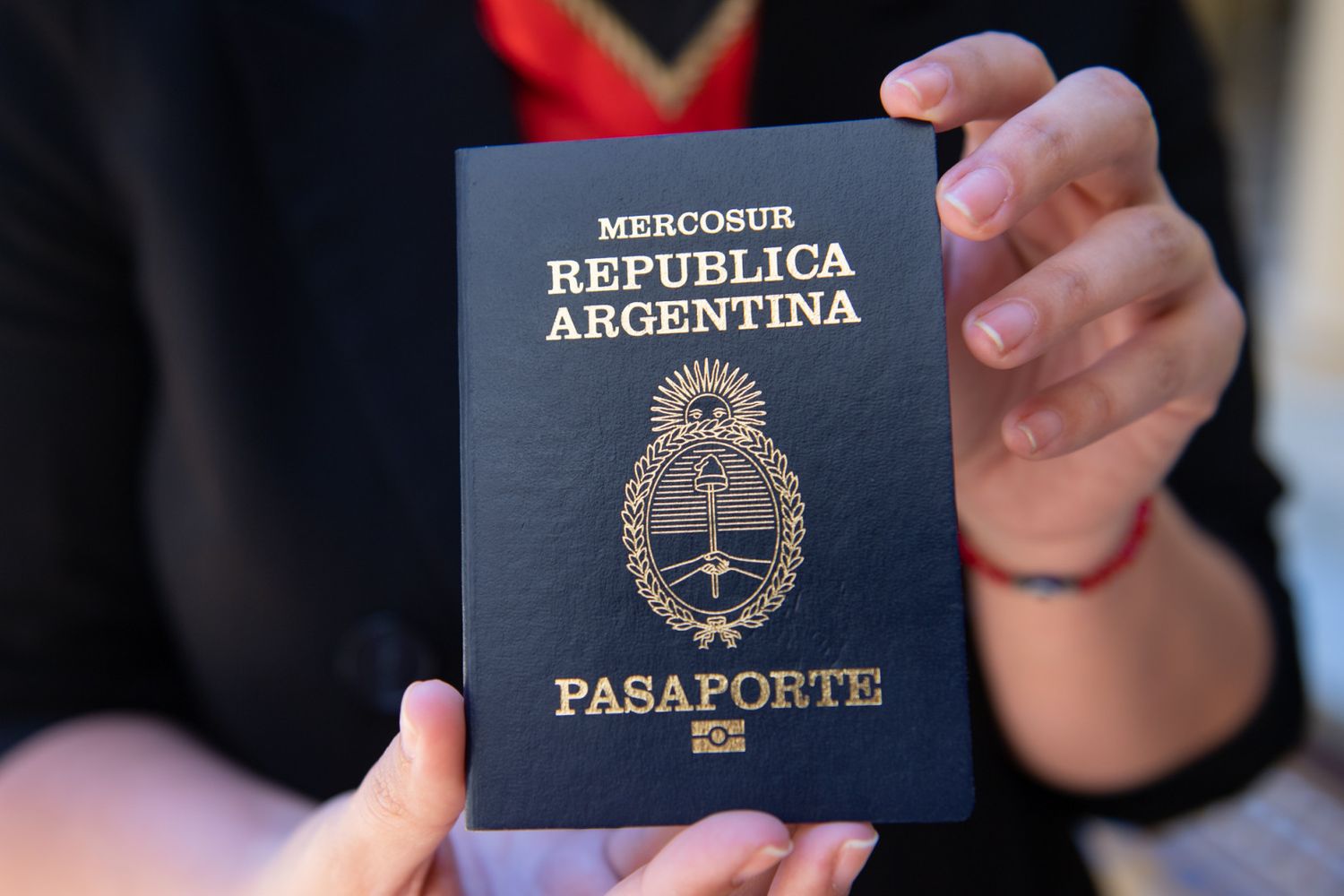 Migraciones eliminará los sellos en los Pasaportes en los trámites de ingreso y salida al país