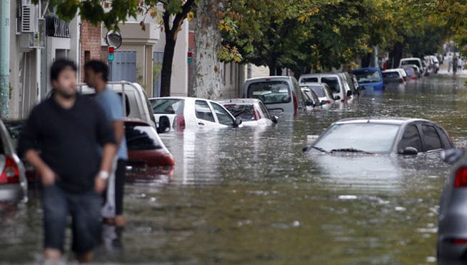 "La Plata no olvida": Ocho años de la trágica inundación del 2 de abril de 2013