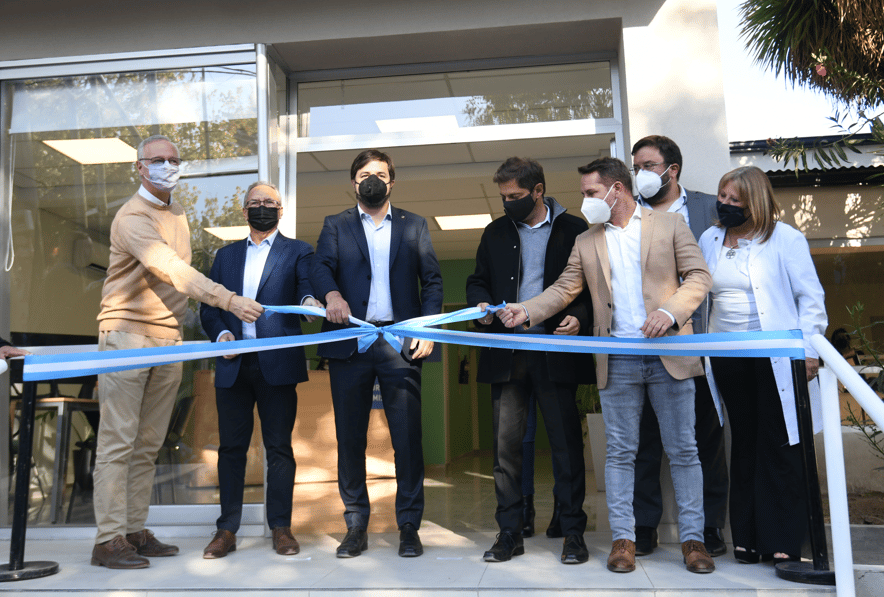Kicillof en Ituzaingó: Inauguró un Centro de Diagnóstico Municipal junto al intendente Descalzo