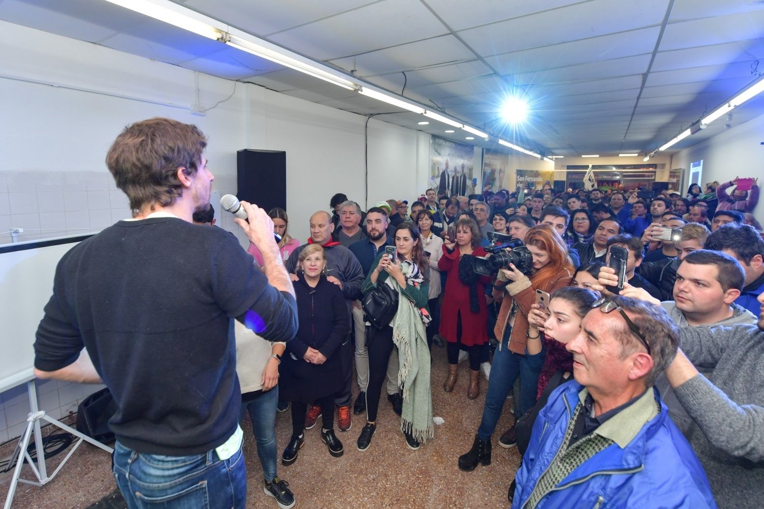 Contundente: Juan Andreotti celebró su histórico triunfo con casi el 60% de los votos en San Fernando