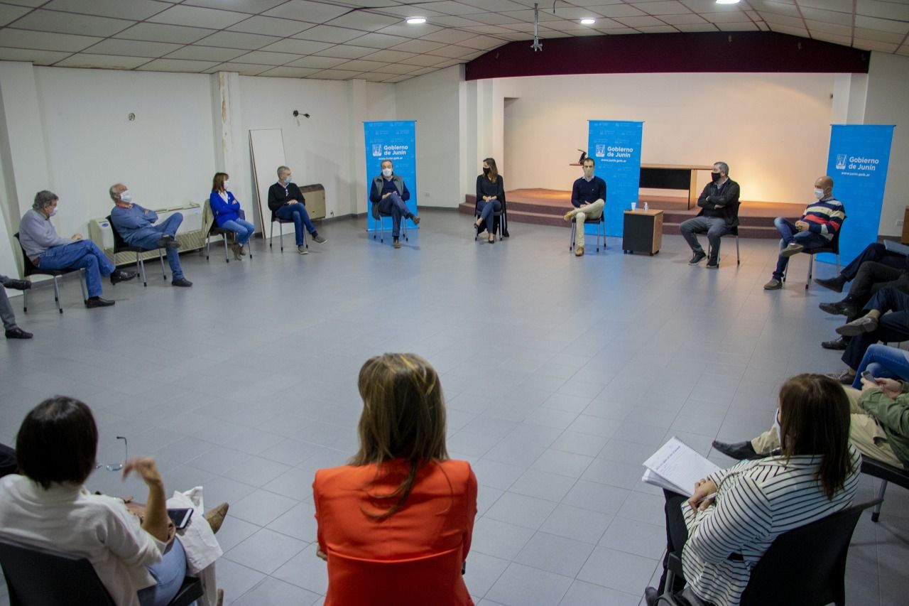 Junín: Intendente pidió aprobación para la vuelta de pilates y talleres de teatro