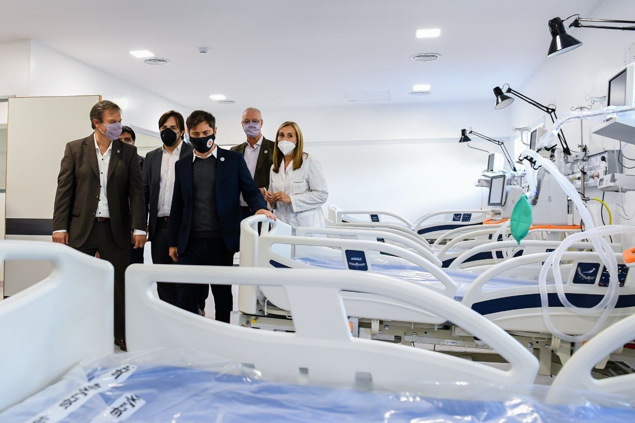 En medio del desborde sanitario, Kicillof visitó el Hospital Oñativia de Rafael Calzada e inauguró tres nuevas áreas
