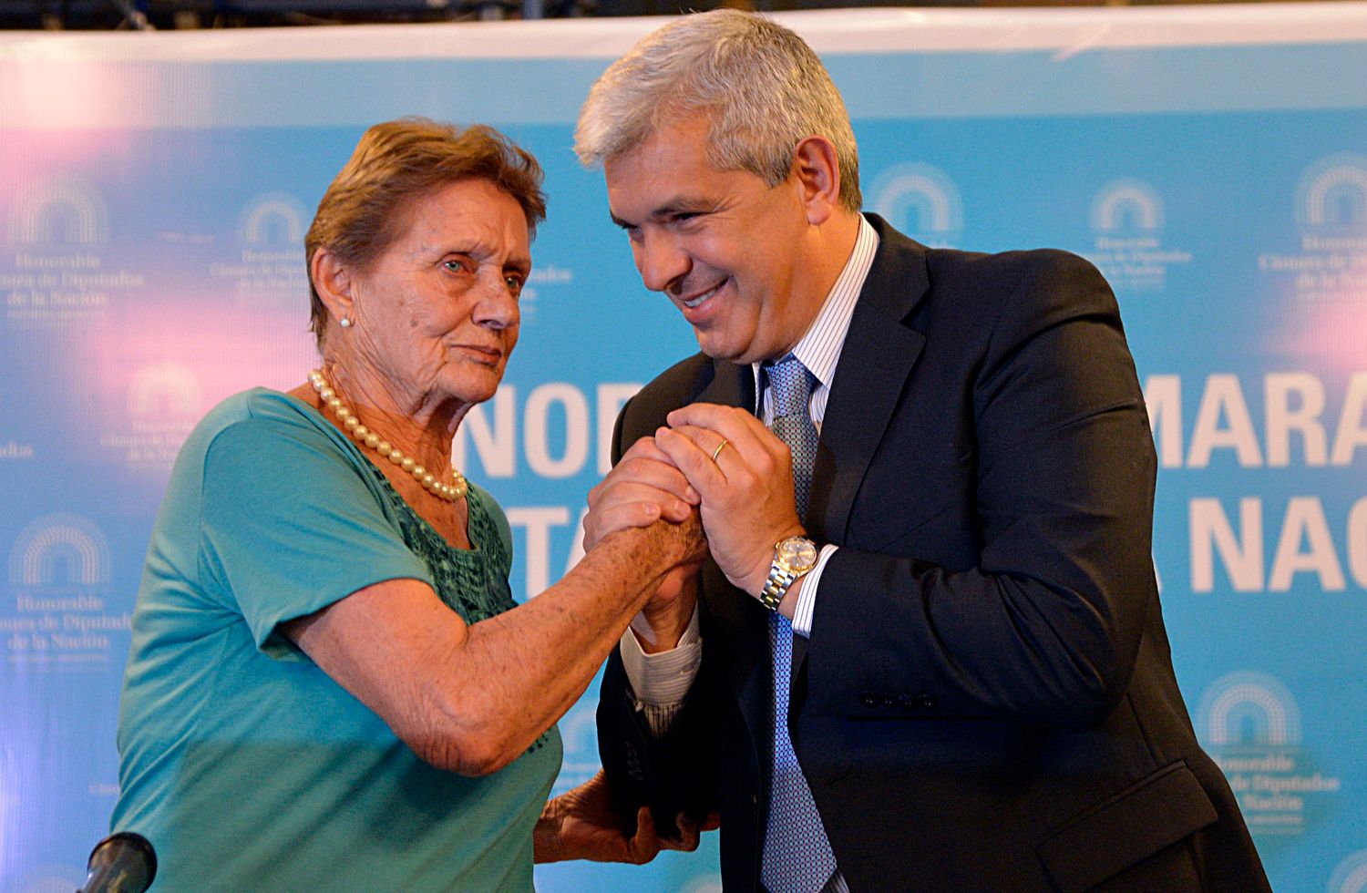 Julián Domínguez homenajeó a la enfermera que cuidó a Evita Perón