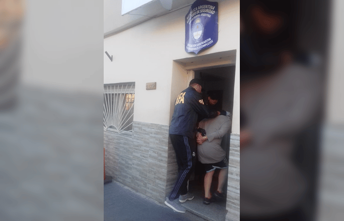 Detienen a pedófilo en Villa La Rana y rescatan a tres menores