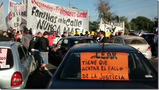 Lear: Trabajadores suspendidos realizan corte en Panamericana