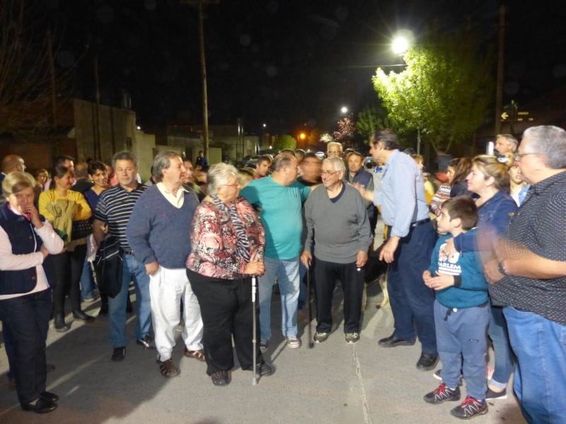 El Intendente Etchevarren inauguró la nueva iluminación LED en el municipio de Dolores