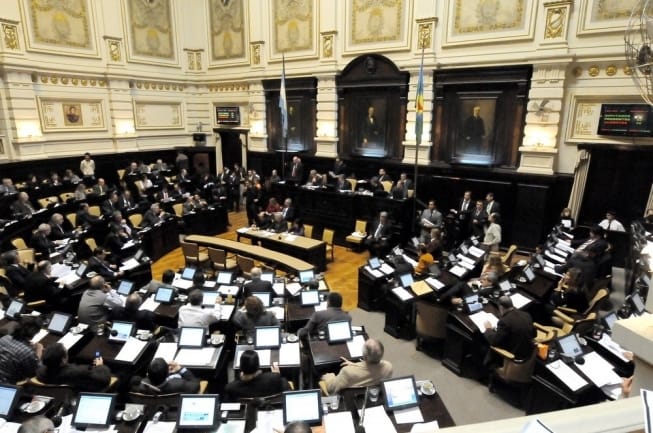 Scioli envió a la legislatura los proyectos de presupuesto y reforma impositiva para 2014