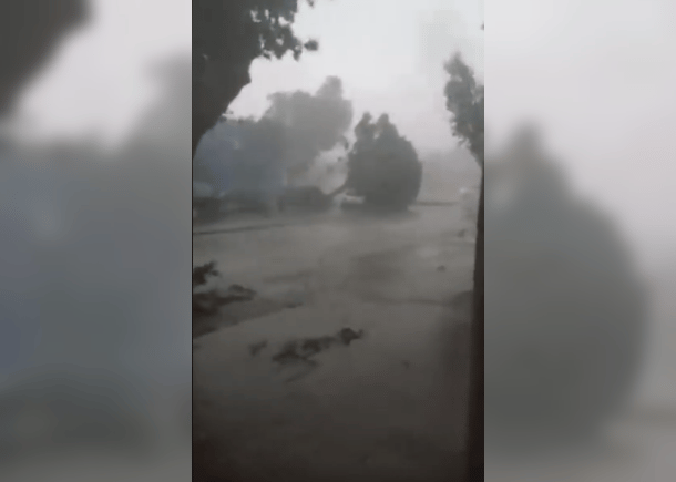 El temporal pasó por Lobería, dejó casas destrozadas y árboles caídos y coordinan asistencia
