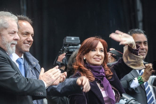 Cristina: "Quiero reivindicar a todos los argentinos que por adherir a una idea son estigmatizados"