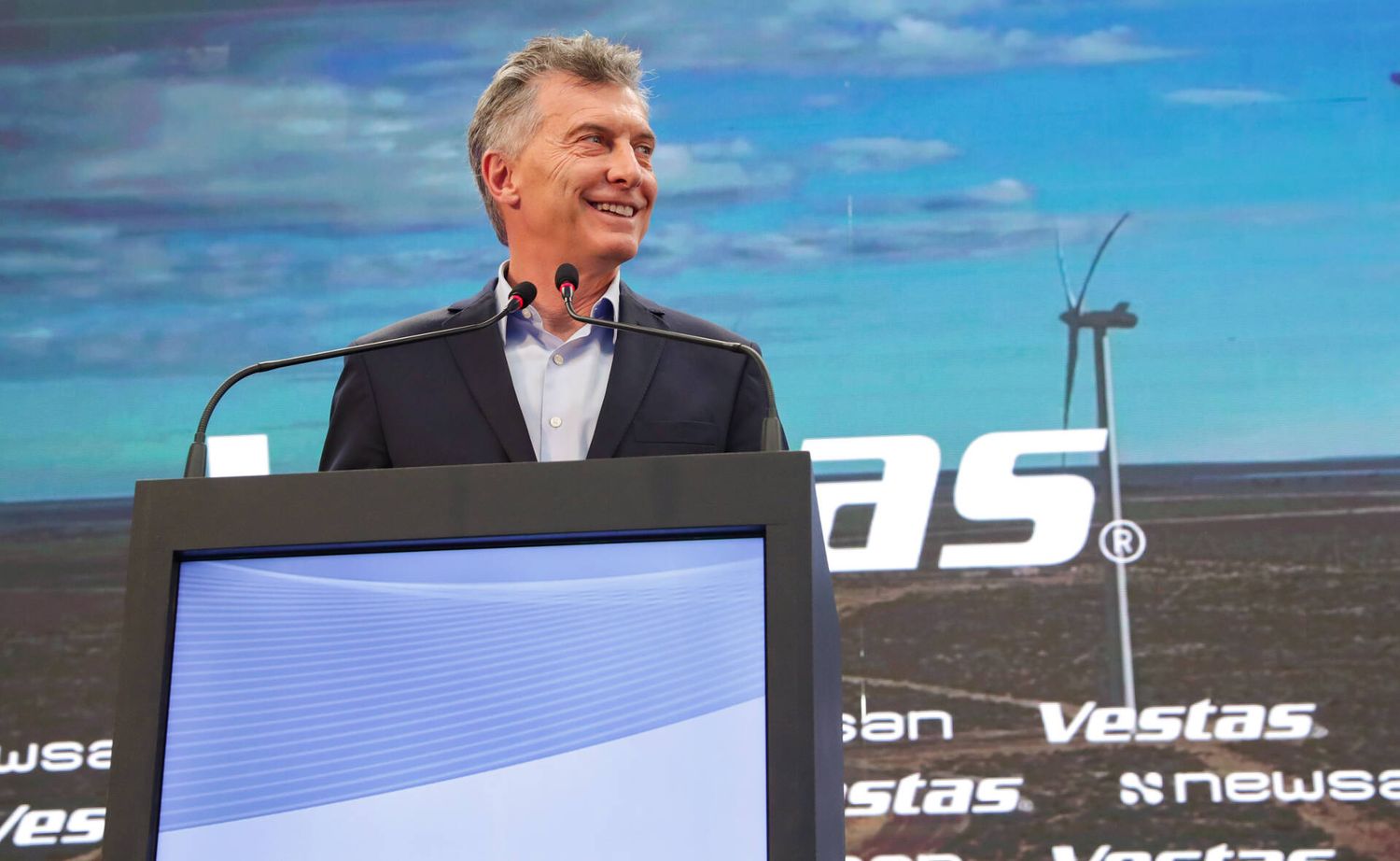 Macri visitó planta de ensamble de aerogeneradores en Campana y resaltó avances en energía renovable