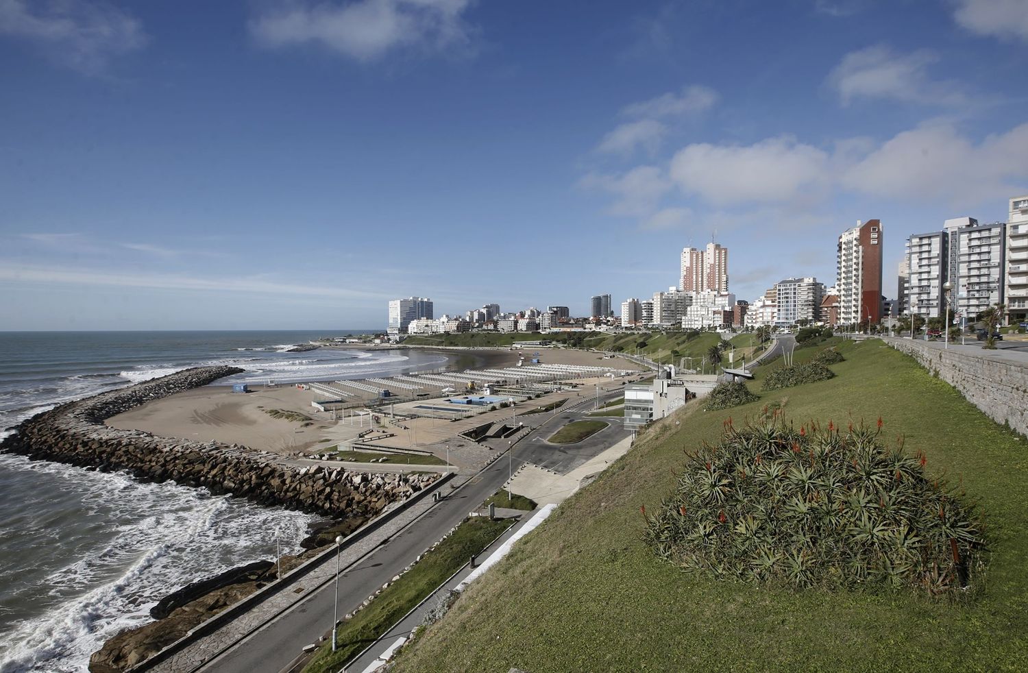 Fin de semana largo: Intenso tránsito hacia Mar del Plata y cuatro mil permisos para propietarios no residentes