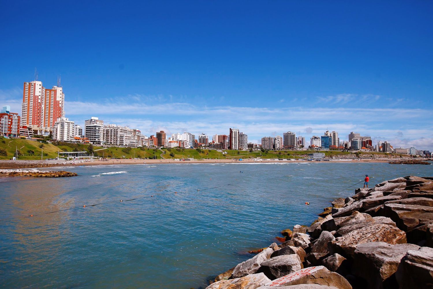 Mar del Plata: El último fin de semana largo los turistas gastaron 700 millones de pesos