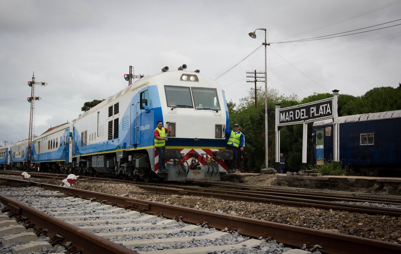Insólito: El tren a Mar del Plata todavía no funciona pero el boleto aumentó más del 40%