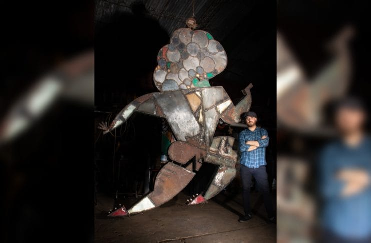 Maradona: Artista creó una escultura con materiales reciclados y la expondrá en un evento para todo su pueblo