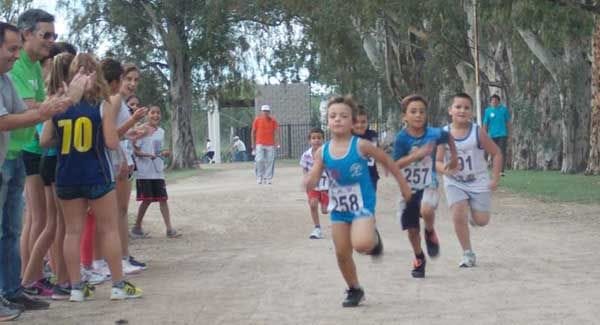 General Villegas: Primera Maratón Infanto Juvenil "La meta sos vos"