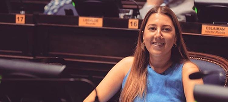 Fernanda Bevilacqua, la precandidata del Frente de Todos que llamó a cortar boleta por otro partido