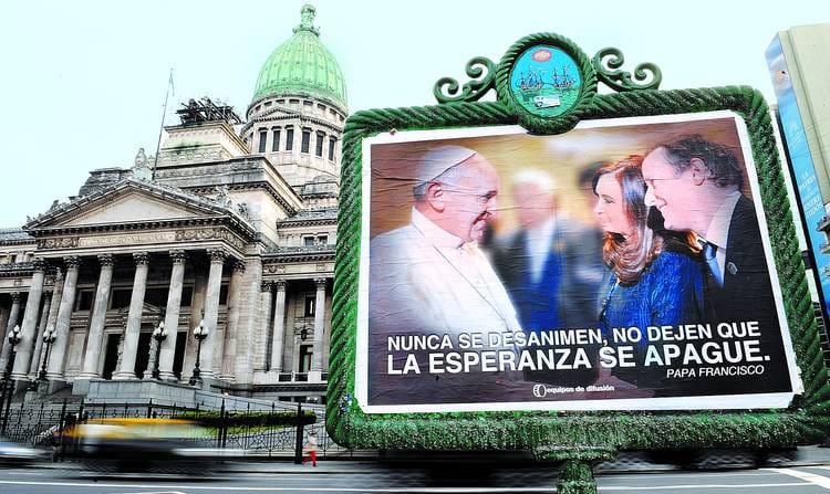 Elecciones 2013: Mariotto criticó los afiches de Cristina e Insaurralde con Francisco