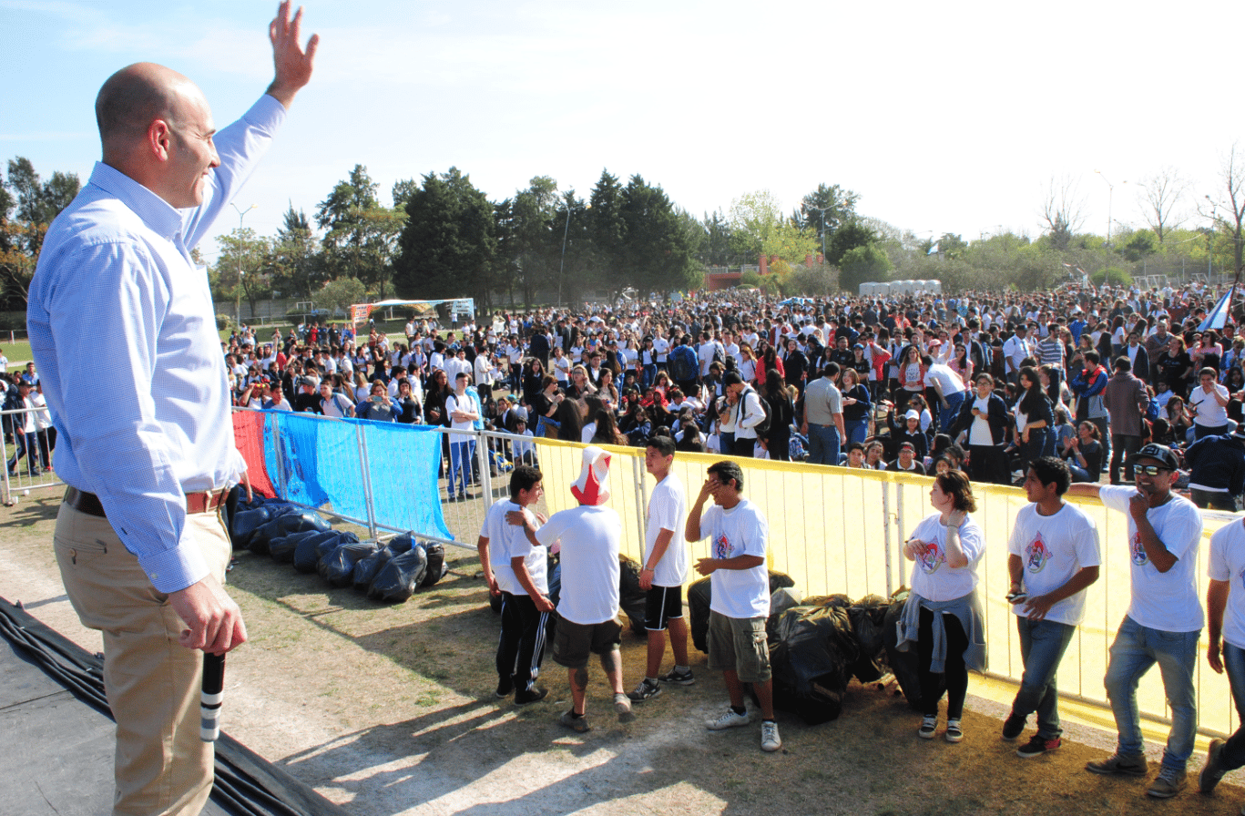 Martiniano Molina llamó a los jóvenes a "rescatar los valores de la solidaridad"