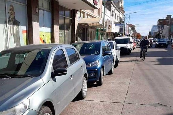 A facturar: En Olavarría volvió el estacionamiento medido y comerciantes piden que se suspenda durante la cuarentena
