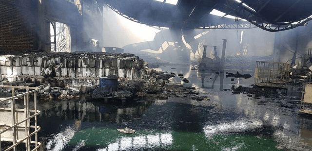 Incendio en planta de agroquímicos de Mercedes: Avanzan con la limpieza y clausura del lugar