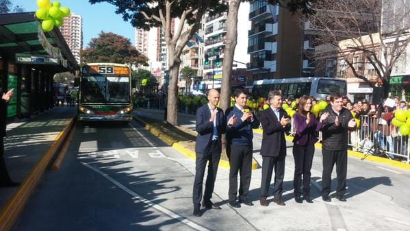Macri inauguró el Metrobus en Vicente López y prometió extender la red hasta San Isidro