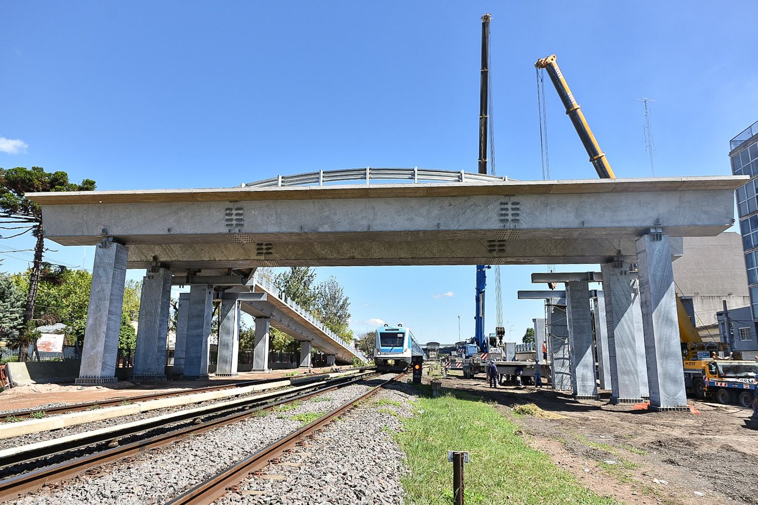 Moreno: Colocaron el cuarto puente modular del Tren Sarmiento