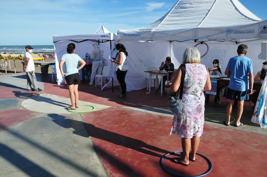 Monte Hermoso: Realizan testeos rápidos para turistas y residentes