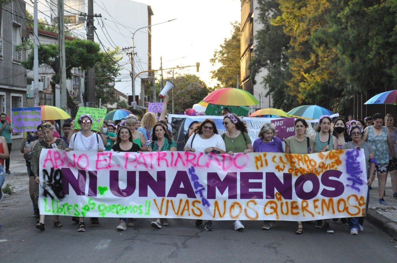 Día Internacional de la Eliminación de la Violencia por Motivos de Género: Ghi participó de la marcha en Morón