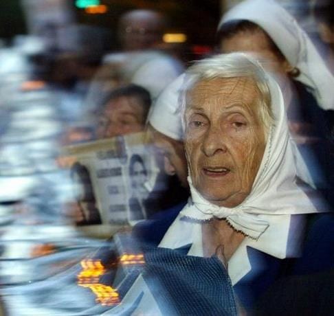 Falleció una de las fundadoras de Madres de Plaza de Mayo