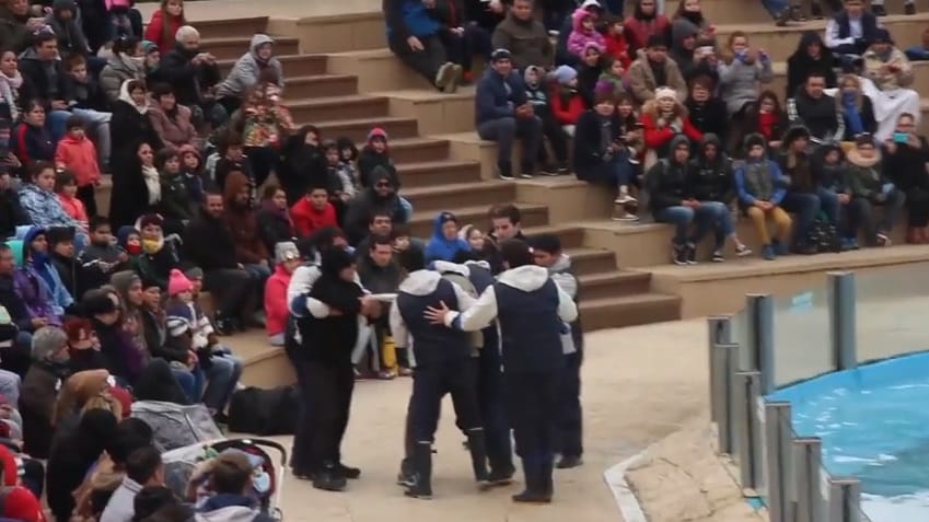 Video: Denuncian agresiones durante una protesta en Mundo Marino