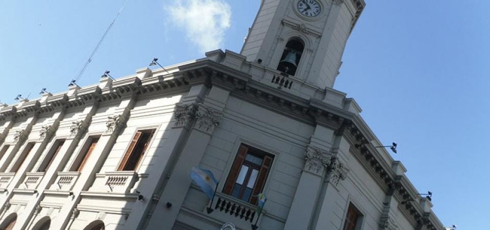 San Nicolás acordó con municipales la paritaria 2019 con un aumento del 40%