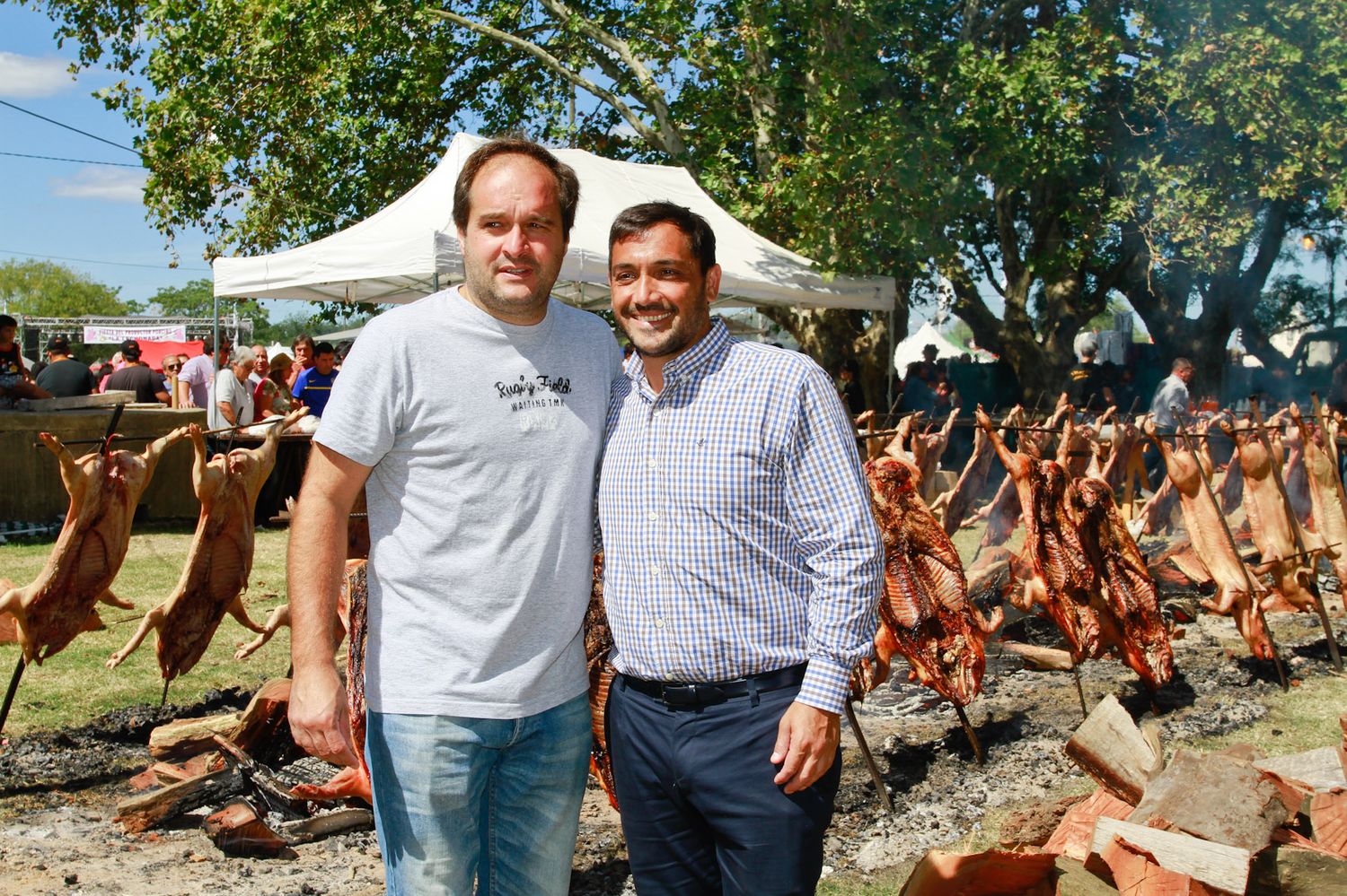 Elecciones 2015: Mussi visitó la Fiesta del Productor Porcino en Navarro 