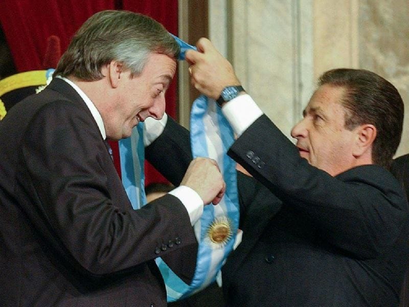 Intendentes recordaron a Néstor Kirchner a 19 años de ser electo presidente: Memorias de un país en llamas