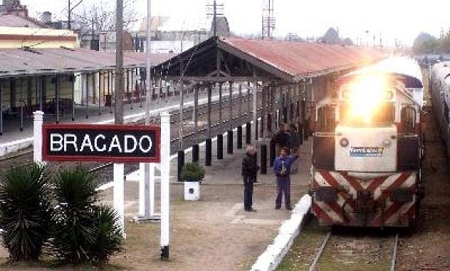 Piden la restitución del servicio de tren que une Once y Bragado